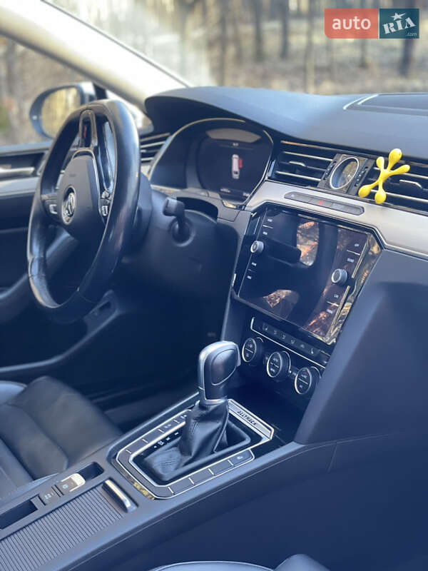 Універсал Volkswagen Passat Alltrack 2019 в Житомирі фото 24 Універсал Volkswagen Passat Alltrack 2019 в Житомирі