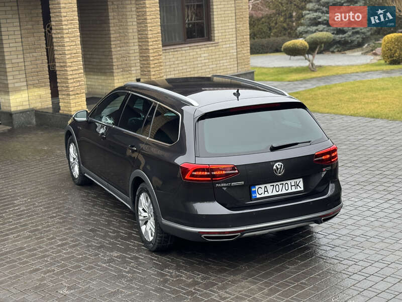 Универсал Volkswagen Passat Alltrack 2019 в Киеве
