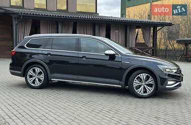 Универсал Volkswagen Passat Alltrack 2020 в Ровно