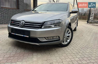 Універсал Volkswagen Passat Alltrack 2013 в Коломиї