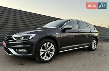 Универсал Volkswagen Passat Alltrack 2017 в 