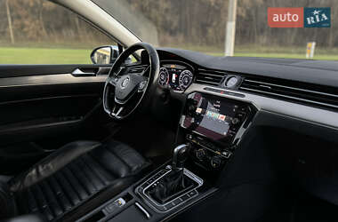 Универсал Volkswagen Passat Alltrack 2017 в 