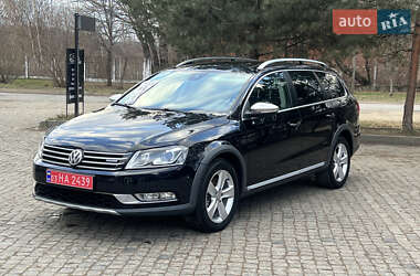 Универсал Volkswagen Passat Alltrack 2013 в Самборе