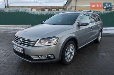 Volkswagen Passat Alltrack 2012