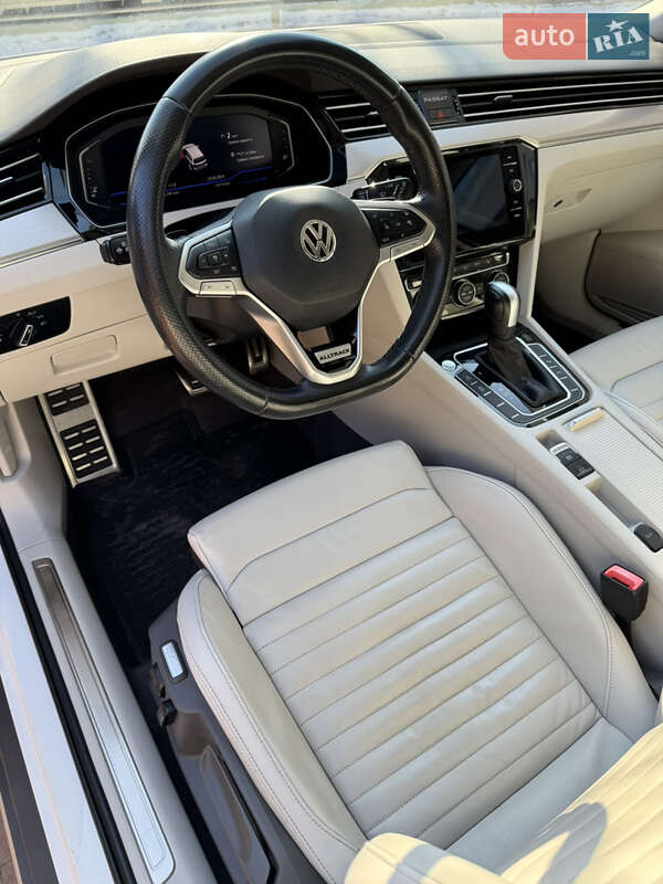 Универсал Volkswagen Passat Alltrack 2020 в Киеве фото 5 Универсал Volkswagen Passat Alltrack 2020 в Киеве