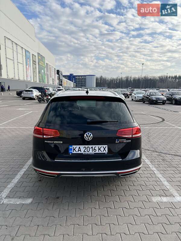 Універсал Volkswagen Passat Alltrack 2016 в Києві