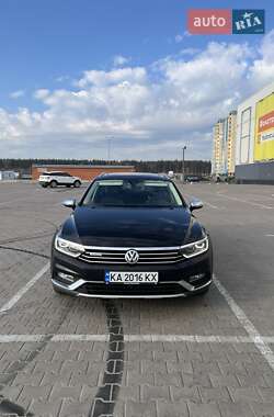 Універсал Volkswagen Passat Alltrack 2016 в Києві