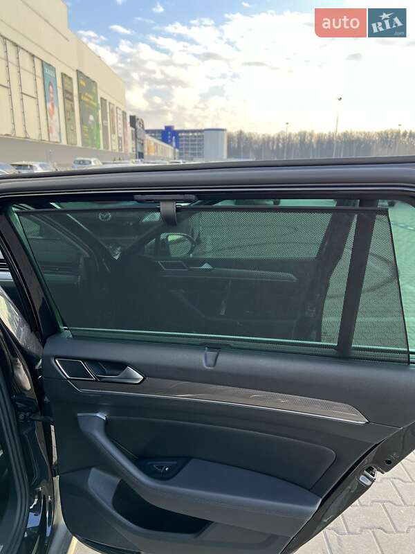 Універсал Volkswagen Passat Alltrack 2016 в Києві