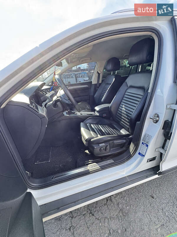 Універсал Volkswagen Passat Alltrack 2017 в Ужгороді