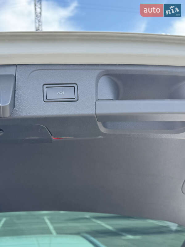 Універсал Volkswagen Passat Alltrack 2017 в Ужгороді