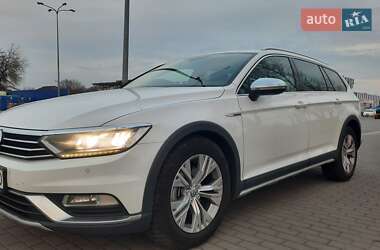 Универсал Volkswagen Passat Alltrack 2016 в 