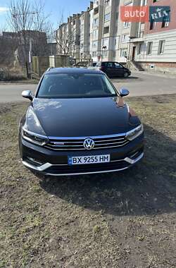 Универсал Volkswagen Passat Alltrack 2019 в Староконстантинове