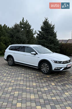 Универсал Volkswagen Passat Alltrack 2018 в 