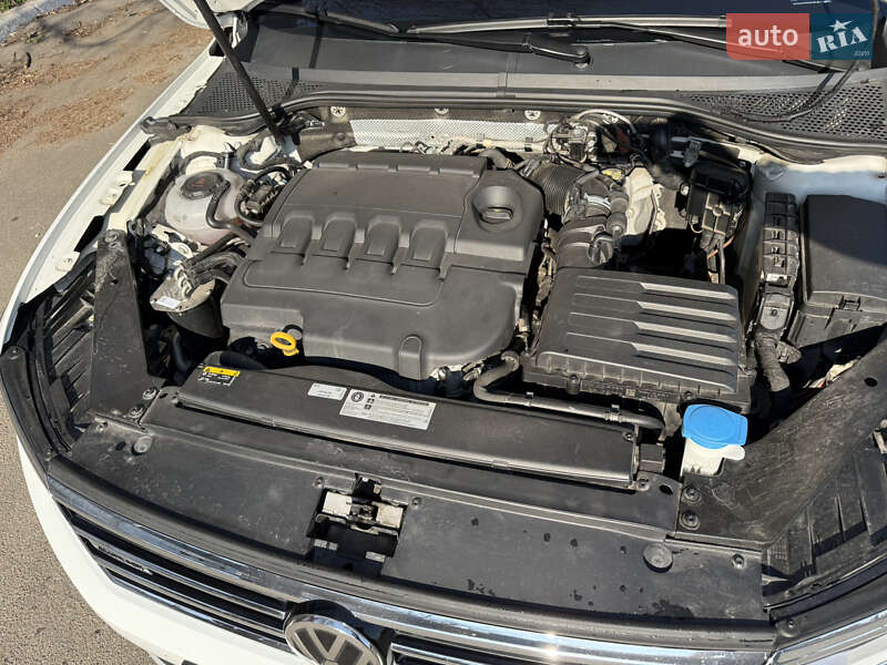 Универсал Volkswagen Passat Alltrack 2019 в Киеве