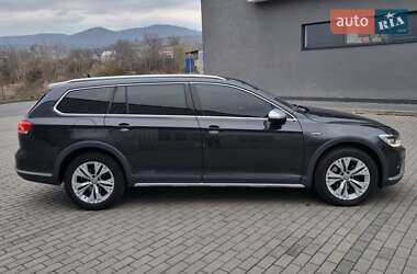 Универсал Volkswagen Passat Alltrack 2018 в 