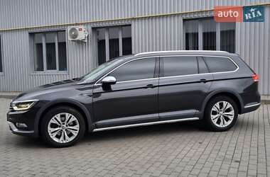 Универсал Volkswagen Passat Alltrack 2018 в 