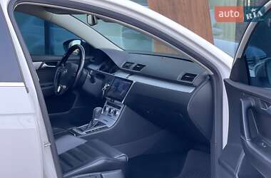 Універсал Volkswagen Passat Alltrack 2014 в 