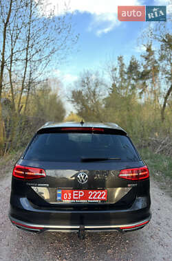 Універсал Volkswagen Passat Alltrack 2018 в 