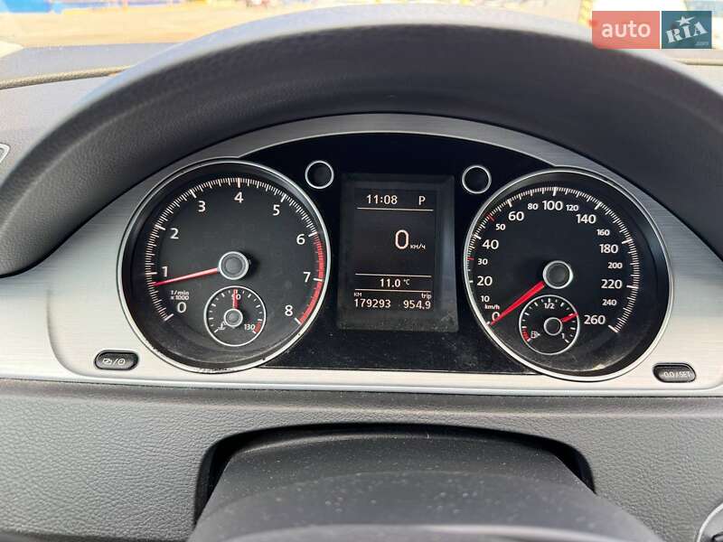 Универсал Volkswagen Passat Alltrack 2013 в Киеве