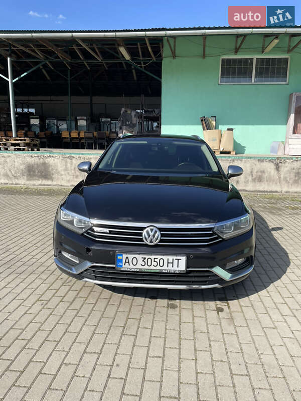 Универсал Volkswagen Passat Alltrack 2016 в 