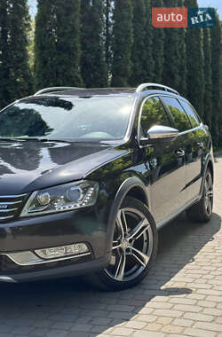 Универсал Volkswagen Passat Alltrack 2012 в Луцке