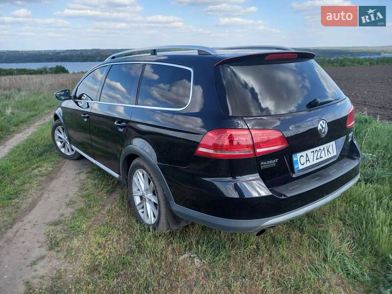 Универсал Volkswagen Passat Alltrack 2012 в Днепре