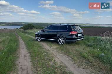 Универсал Volkswagen Passat Alltrack 2012 в Днепре