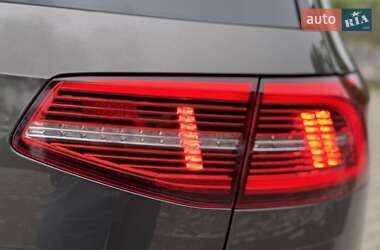 Універсал Volkswagen Passat Alltrack 2018 в 