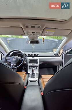 Універсал Volkswagen Passat Alltrack 2014 в 