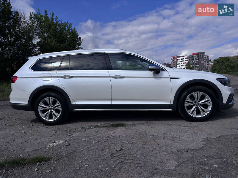 Универсал Volkswagen Passat Alltrack 2021 в Виннице