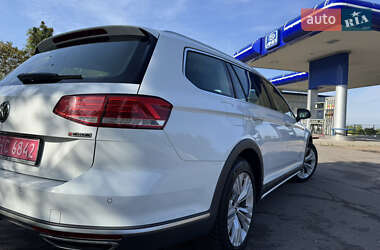 Универсал Volkswagen Passat Alltrack 2018 в 