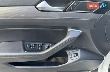 Универсал Volkswagen Passat Alltrack 2018 в 