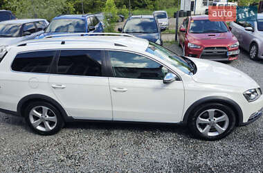 Універсал Volkswagen Passat Alltrack 2012 в 