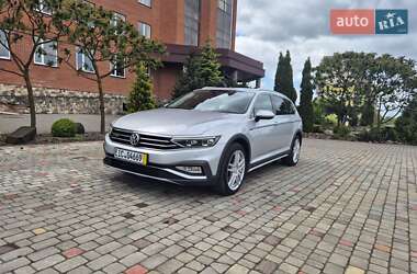 Универсал Volkswagen Passat Alltrack 2019 в Нововолынске