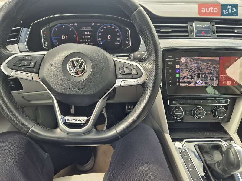Универсал Volkswagen Passat Alltrack 2019 в Нововолынске