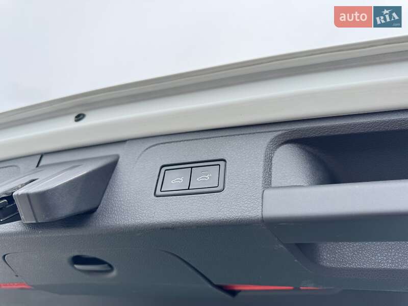 Універсал Volkswagen Passat Alltrack 2019 в Рівному
