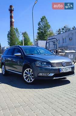 Универсал Volkswagen Passat Alltrack 2013 в Львове