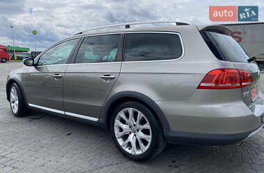 Універсал Volkswagen Passat Alltrack 2012 в 
