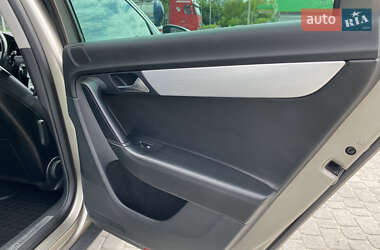 Універсал Volkswagen Passat Alltrack 2012 в 