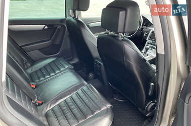 Універсал Volkswagen Passat Alltrack 2012 в 
