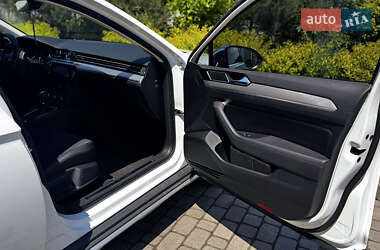 Универсал Volkswagen Passat Alltrack 2017 в 