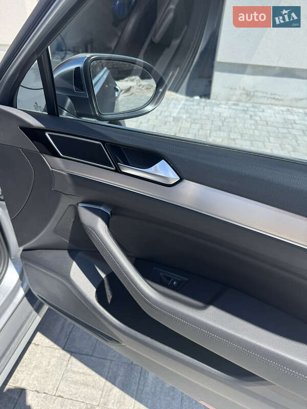 Универсал Volkswagen Passat Alltrack 2018 в Ивано-Франковске