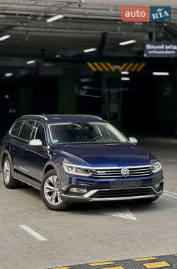 Универсал Volkswagen Passat Alltrack 2018 в 