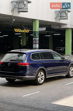 Универсал Volkswagen Passat Alltrack 2018 в 