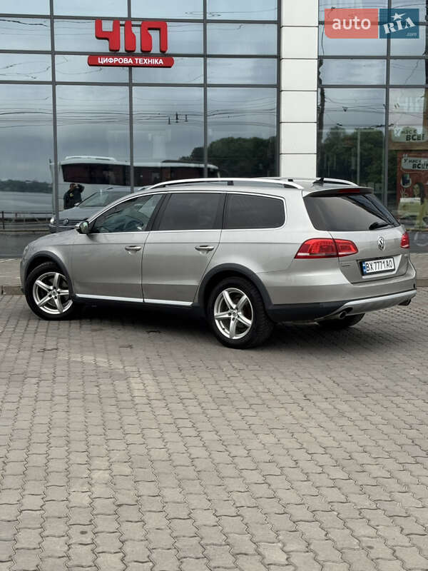 Універсал Volkswagen Passat Alltrack 2013 в Хмельницькому