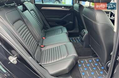 Универсал Volkswagen Passat Alltrack 2021 в 