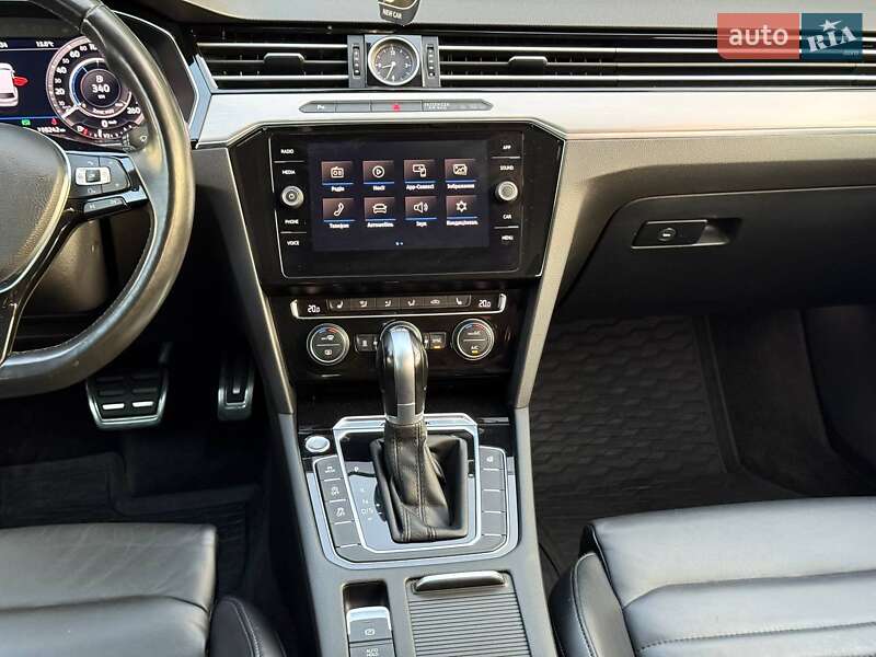 Универсал Volkswagen Passat Alltrack 2017 в Хмельницком