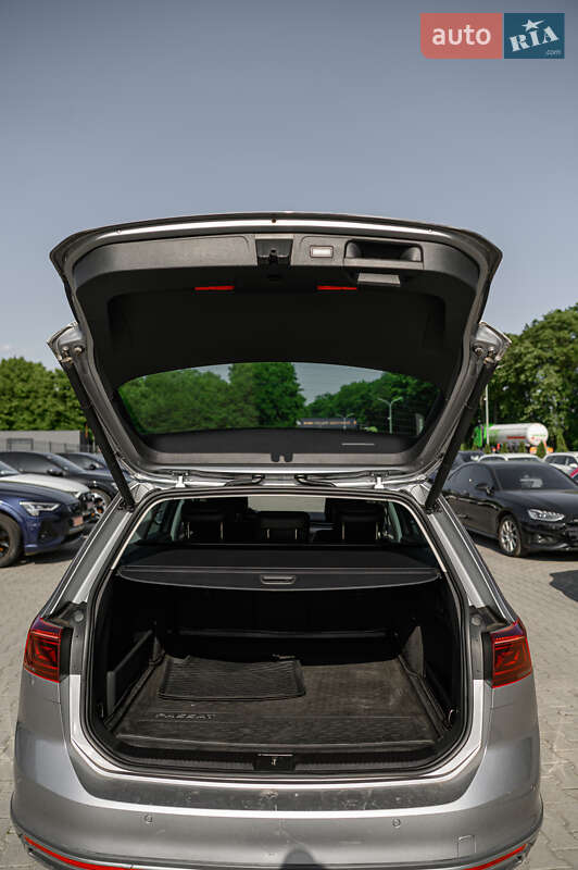 Универсал Volkswagen Passat Alltrack 2020 в Львове