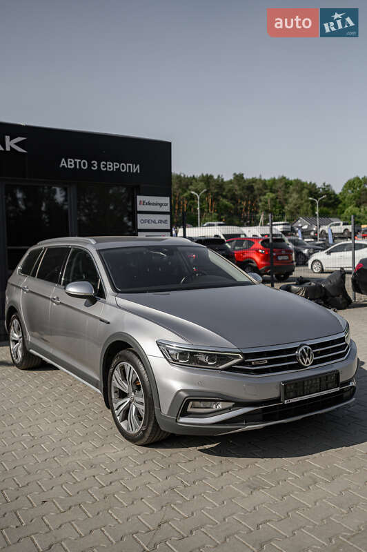 Универсал Volkswagen Passat Alltrack 2020 в Львове