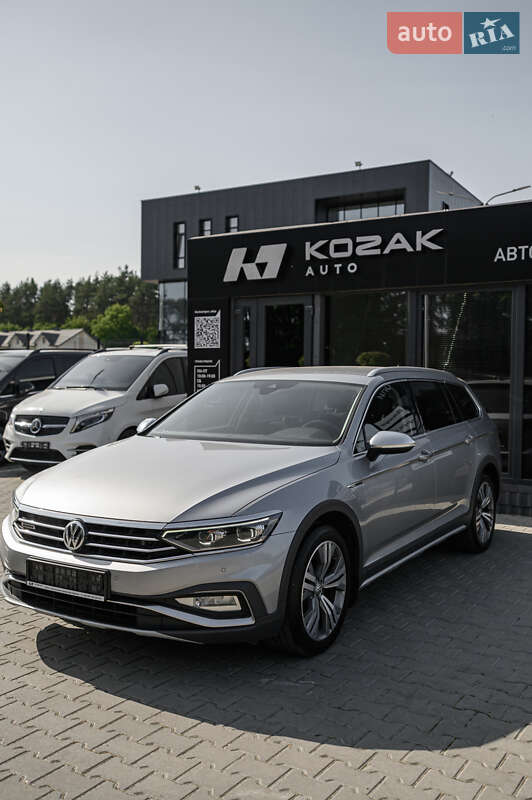 Универсал Volkswagen Passat Alltrack 2020 в Львове
